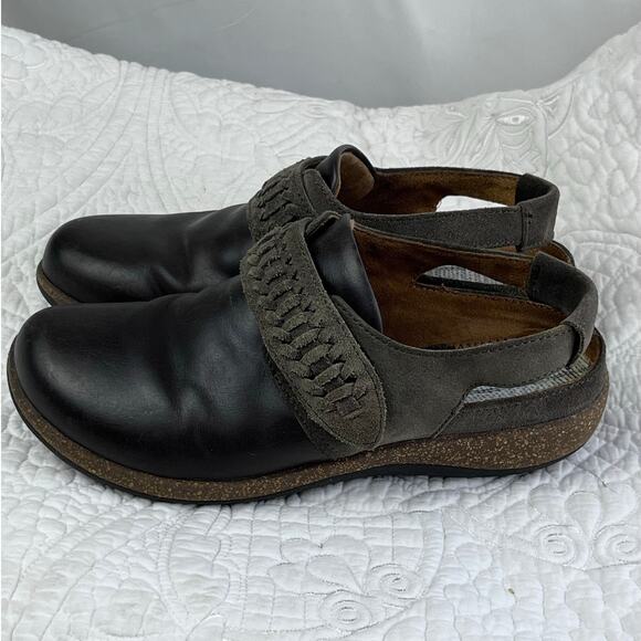 Aetrex Women's Size 7 Brown Leather Suede Sling Back Casual Clog Mule Shoes - Picture 8 of 9